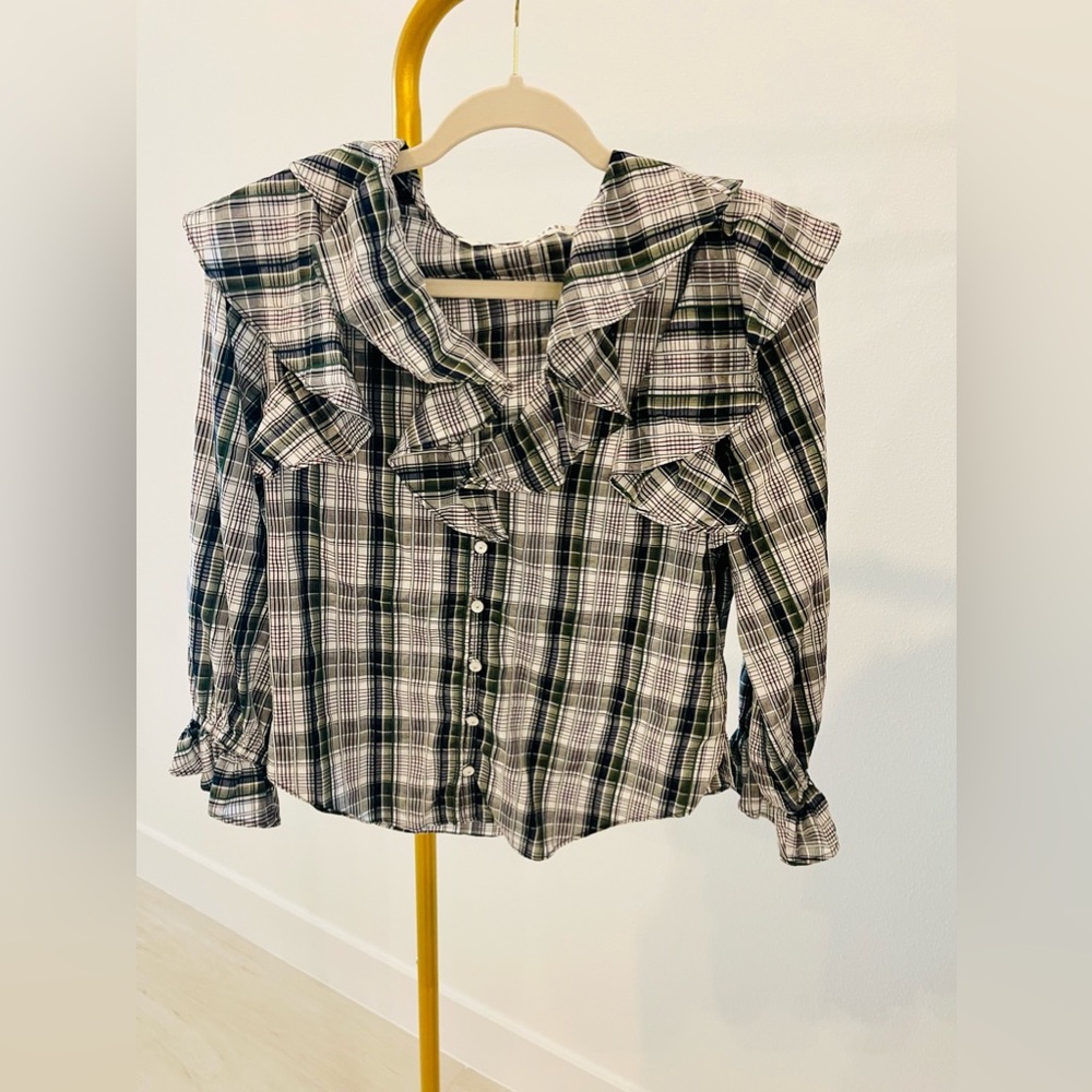 Veronica, Beard, plaid, long sleeved, ruffle shirt.